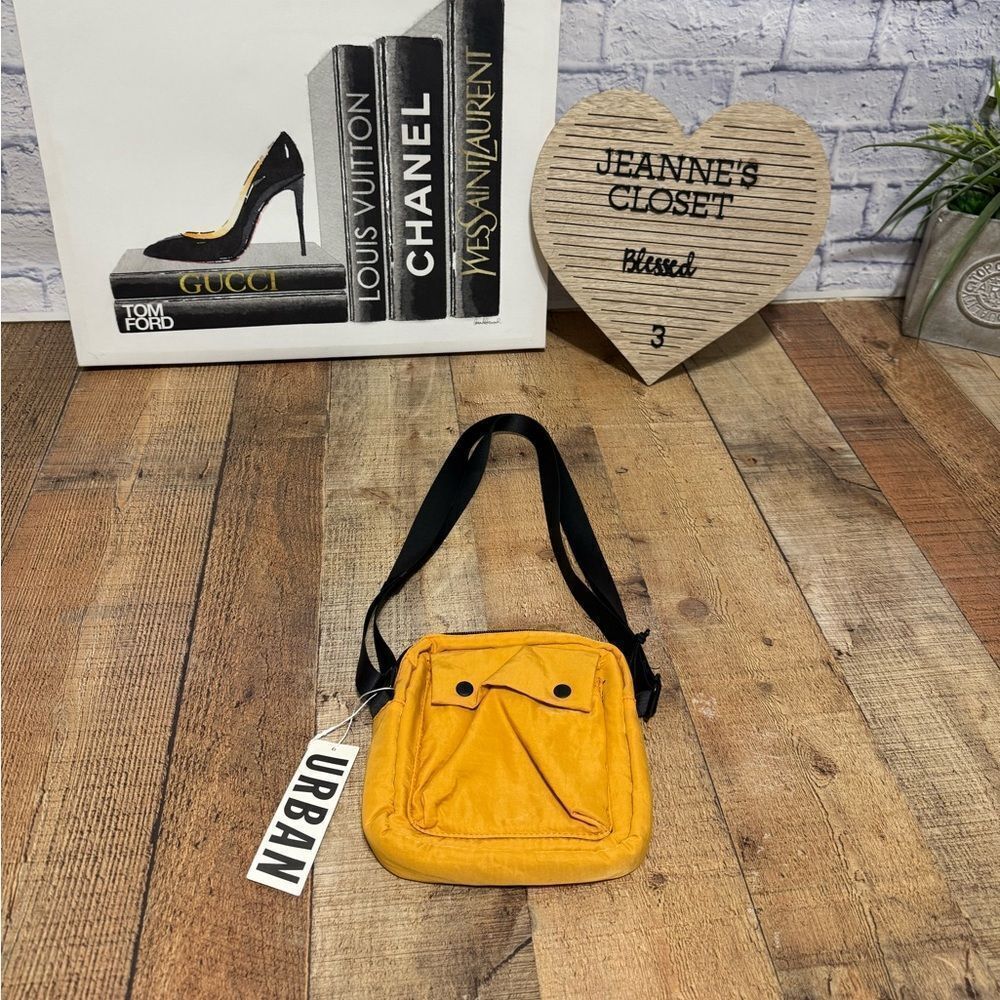 Urban outfitters square mini messenger crossbody bag lightweight travel NWT